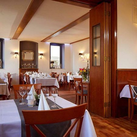Hotel Eisenbahn Карлщат Екстериор снимка