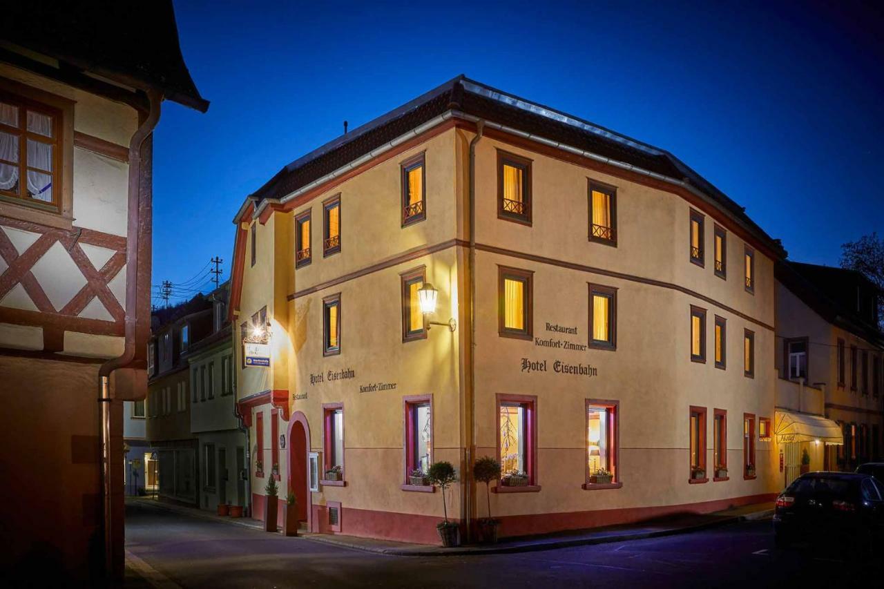Hotel Eisenbahn Карлщат Екстериор снимка